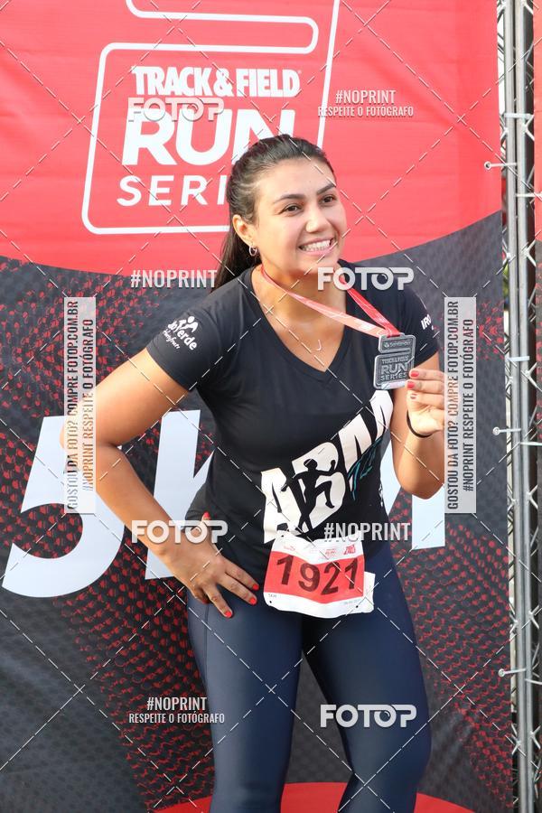 Achetez vos photos de l'vnementSantander Track&Field Run Series - Cidade Center Norte sur Fotop