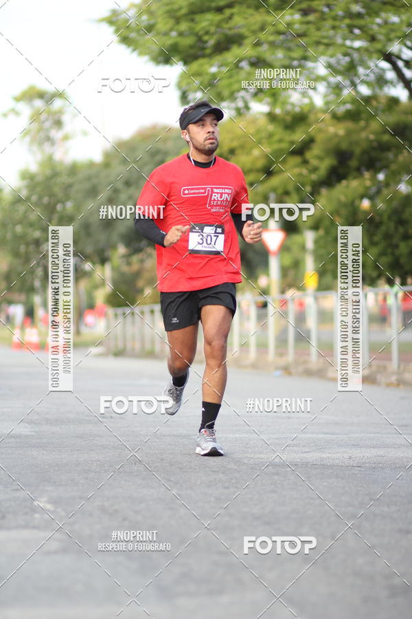 Compra tus fotos del eventoSantander Track&Field Run Series - Cidade Center Norte En Fotop