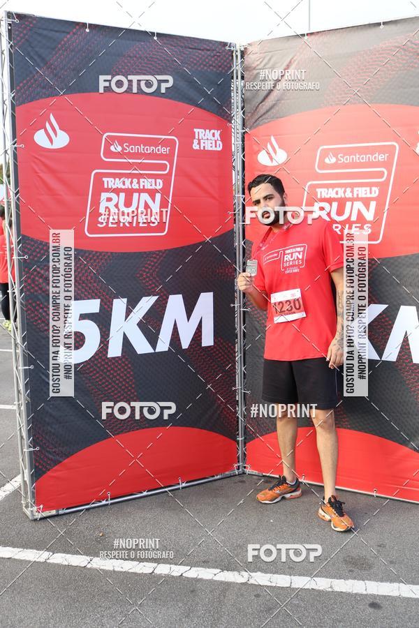 Achetez vos photos de l'vnementSantander Track&Field Run Series - Cidade Center Norte sur Fotop