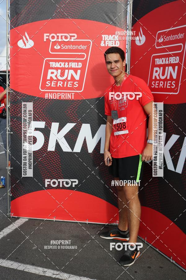 Achetez vos photos de l'vnementSantander Track&Field Run Series - Cidade Center Norte sur Fotop