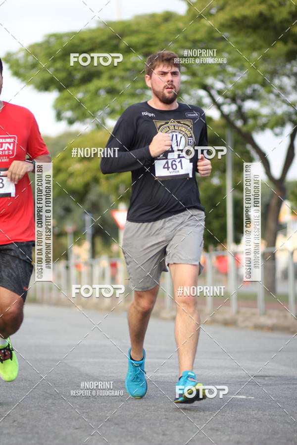Achetez vos photos de l'vnementSantander Track&Field Run Series - Cidade Center Norte sur Fotop