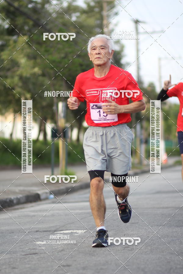 Achetez vos photos de l'vnementSantander Track&Field Run Series - Cidade Center Norte sur Fotop