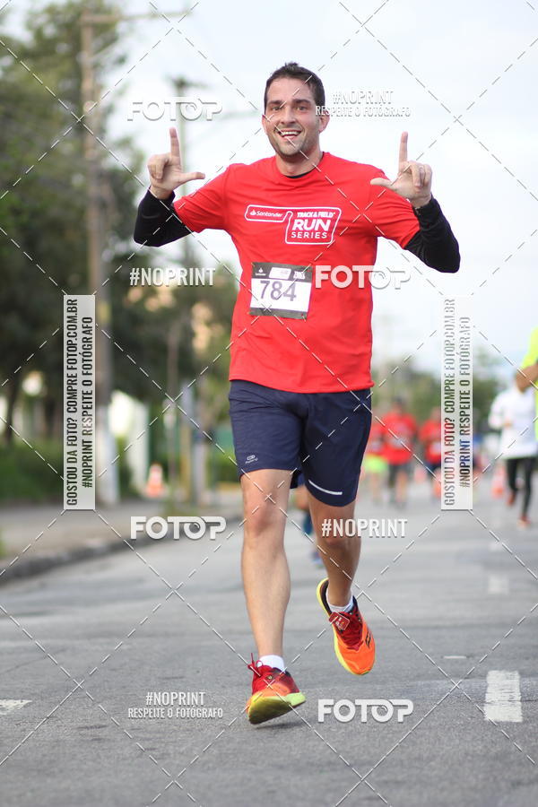 Achetez vos photos de l'vnementSantander Track&Field Run Series - Cidade Center Norte sur Fotop