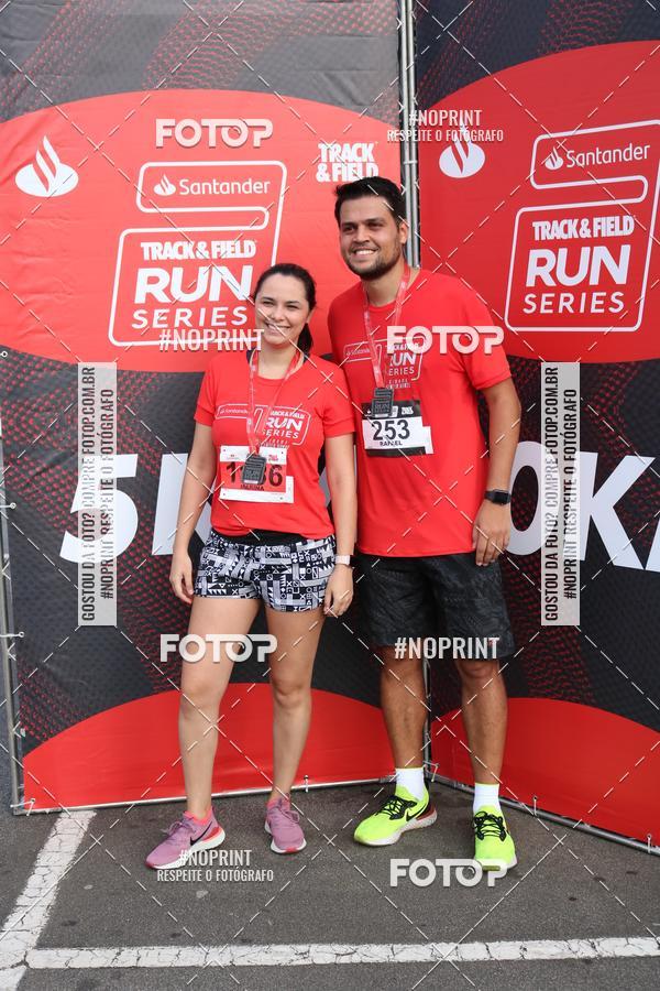 Compra tus fotos del eventoSantander Track&Field Run Series - Cidade Center Norte En Fotop