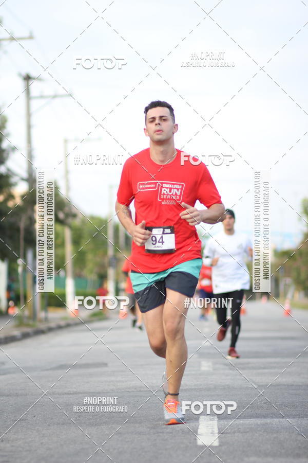 Achetez vos photos de l'vnementSantander Track&Field Run Series - Cidade Center Norte sur Fotop