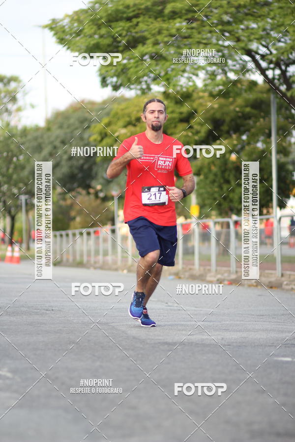 Achetez vos photos de l'vnementSantander Track&Field Run Series - Cidade Center Norte sur Fotop