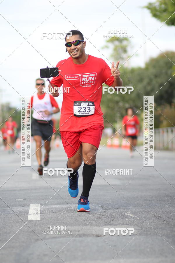Compre suas fotos do eventoSantander Track&Field Run Series - Cidade Center Norte no Fotop
