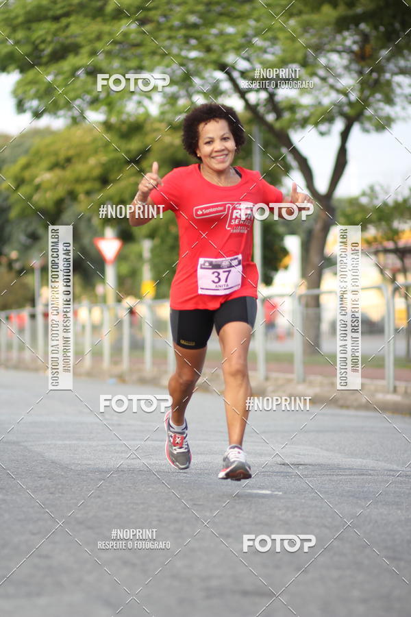 Compre suas fotos do eventoSantander Track&Field Run Series - Cidade Center Norte no Fotop