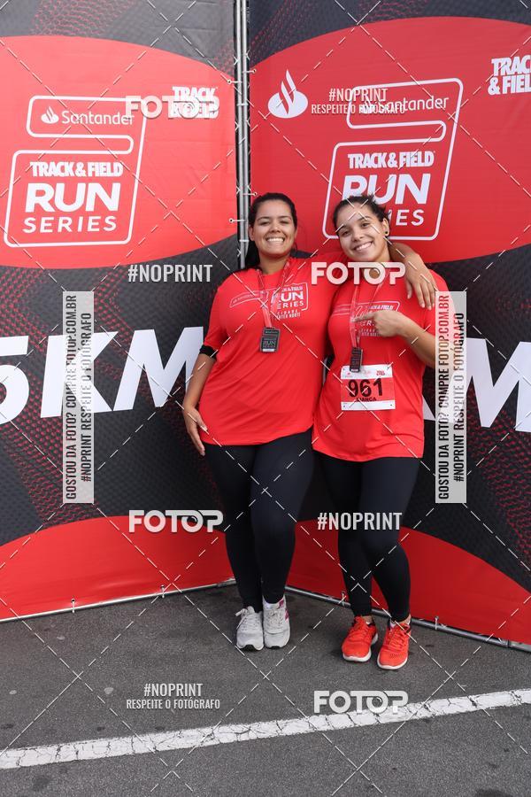 Compre as suas fotos do eventoSantander Track&Field Run Series - Cidade Center Norte no Fotop
