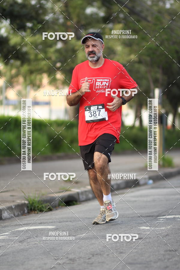 Buy your photos of the eventSantander Track&Field Run Series - Cidade Center Norte on Fotop