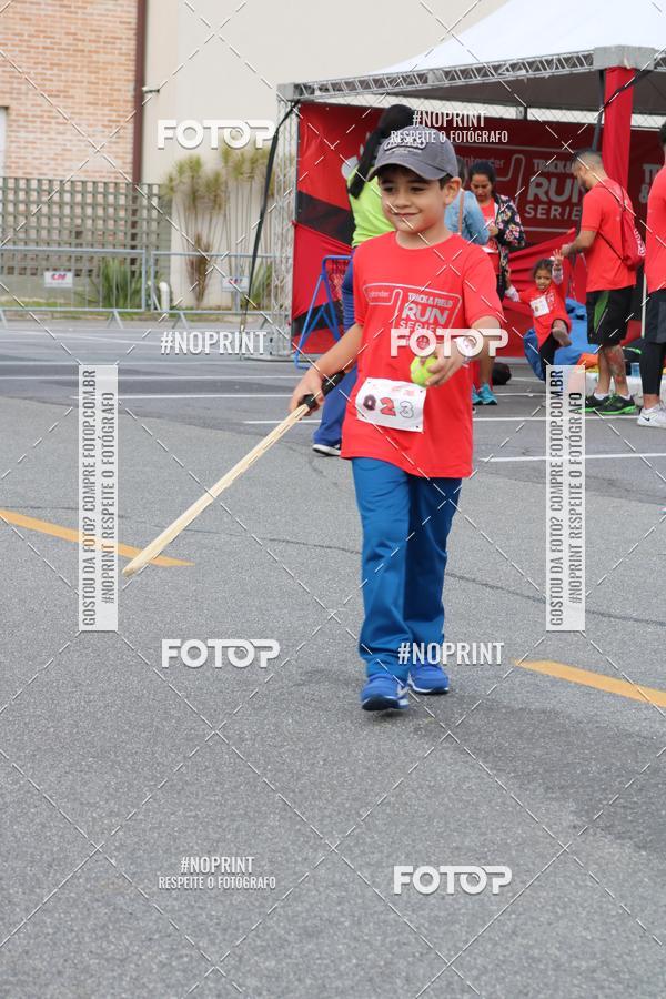 Compre as suas fotos do eventoSantander Track&Field Run Series - Cidade Center Norte no Fotop