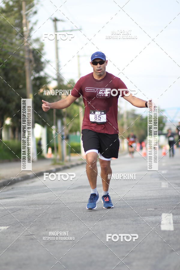 Achetez vos photos de l'vnementSantander Track&Field Run Series - Cidade Center Norte sur Fotop