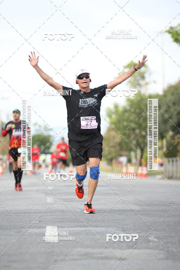 Achetez vos photos de l'vnementSantander Track&Field Run Series - Cidade Center Norte sur Fotop