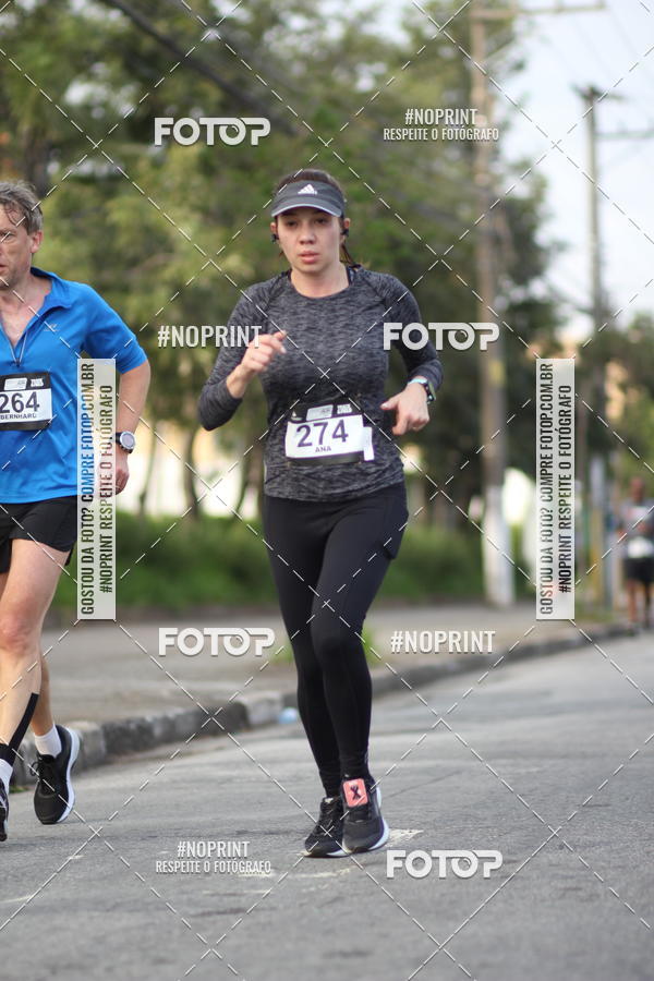 Achetez vos photos de l'vnementSantander Track&Field Run Series - Cidade Center Norte sur Fotop