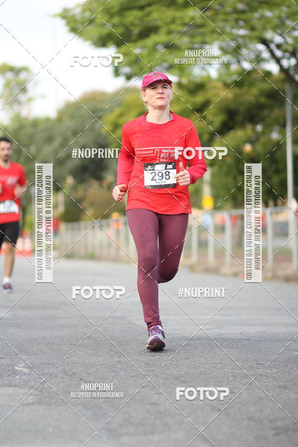 Achetez vos photos de l'vnementSantander Track&Field Run Series - Cidade Center Norte sur Fotop