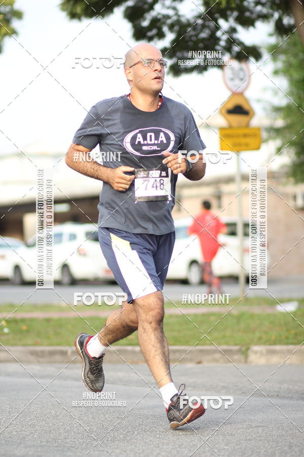Achetez vos photos de l'vnementSantander Track&Field Run Series - Cidade Center Norte sur Fotop