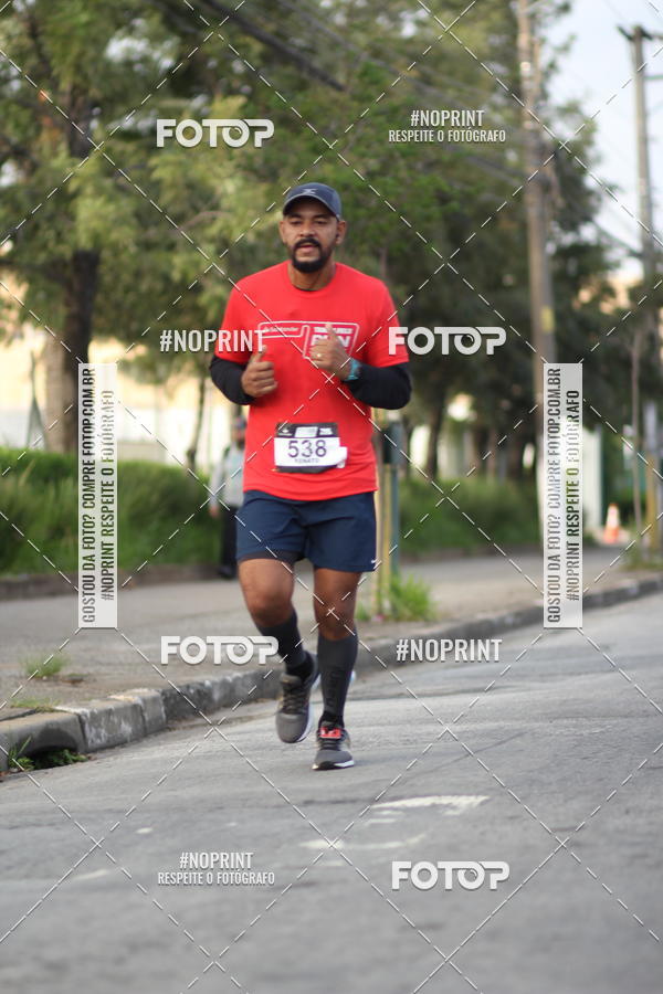 Achetez vos photos de l'vnementSantander Track&Field Run Series - Cidade Center Norte sur Fotop