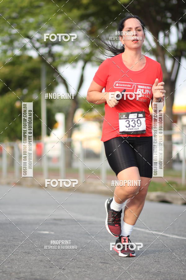 Achetez vos photos de l'vnementSantander Track&Field Run Series - Cidade Center Norte sur Fotop