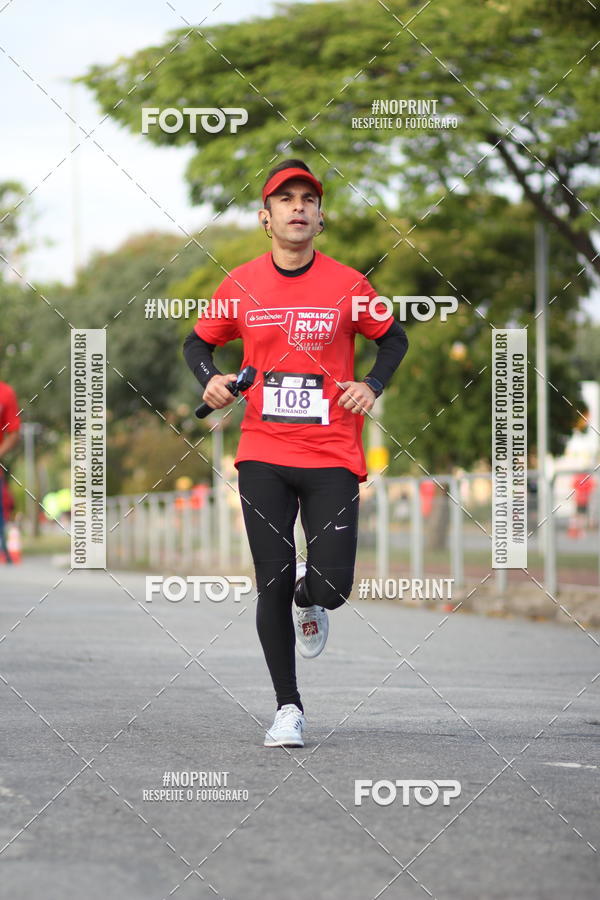 Acquista le foto dell'eventoSantander Track&Field Run Series - Cidade Center Norte in Fotop