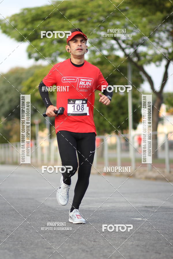 Acquista le foto dell'eventoSantander Track&Field Run Series - Cidade Center Norte in Fotop