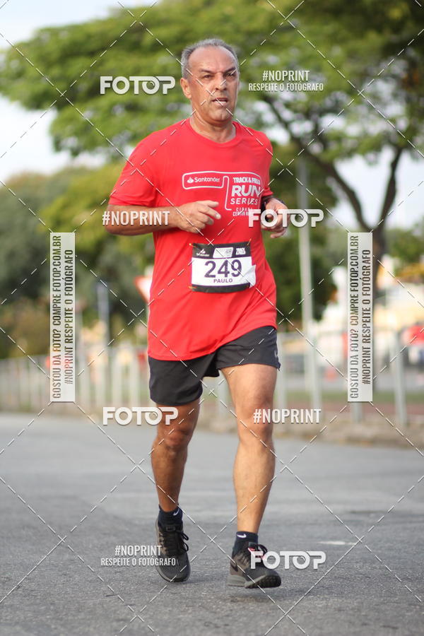 Acquista le foto dell'eventoSantander Track&Field Run Series - Cidade Center Norte in Fotop