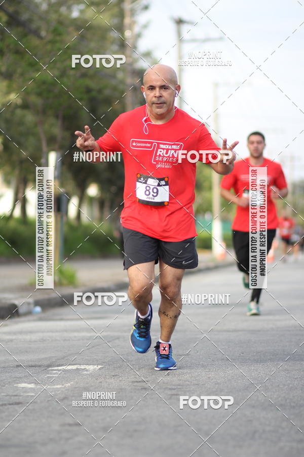 Compra tus fotos del eventoSantander Track&Field Run Series - Cidade Center Norte En Fotop