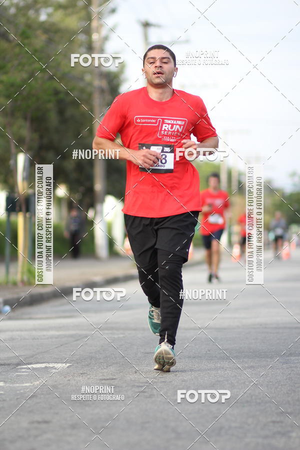 Compra tus fotos del eventoSantander Track&Field Run Series - Cidade Center Norte En Fotop