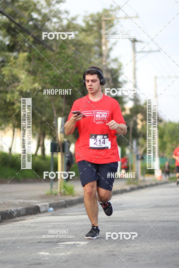 Compra tus fotos del eventoSantander Track&Field Run Series - Cidade Center Norte En Fotop