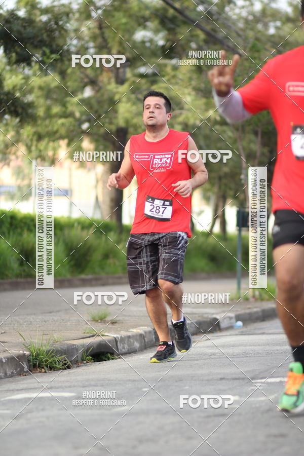Compra tus fotos del eventoSantander Track&Field Run Series - Cidade Center Norte En Fotop
