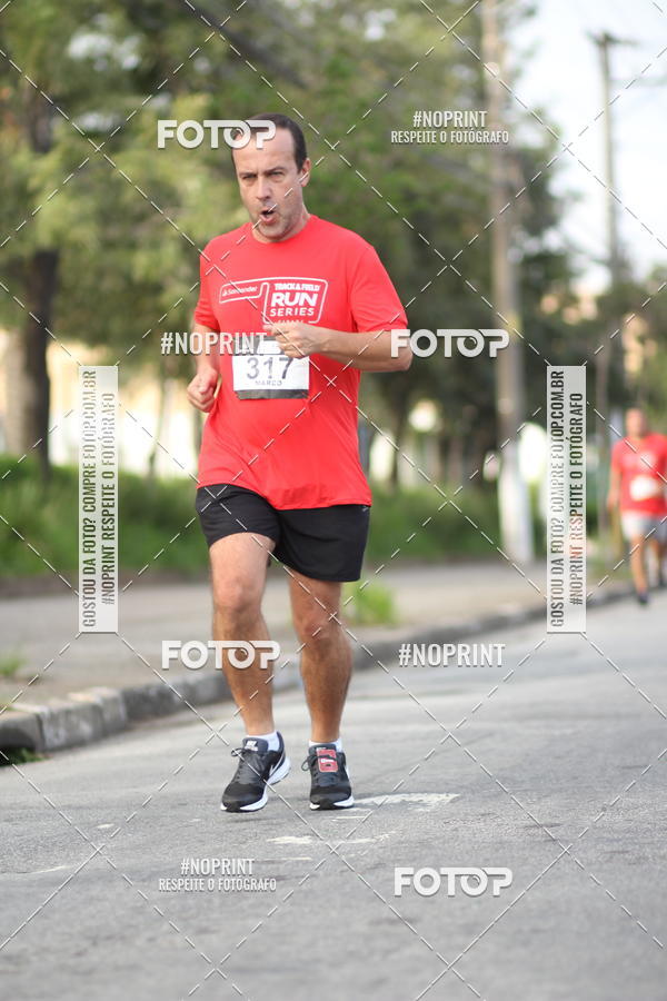 Compra tus fotos del eventoSantander Track&Field Run Series - Cidade Center Norte En Fotop