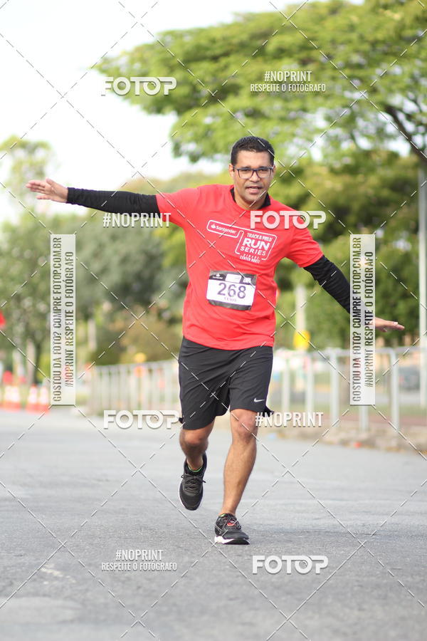 Compra tus fotos del eventoSantander Track&Field Run Series - Cidade Center Norte En Fotop