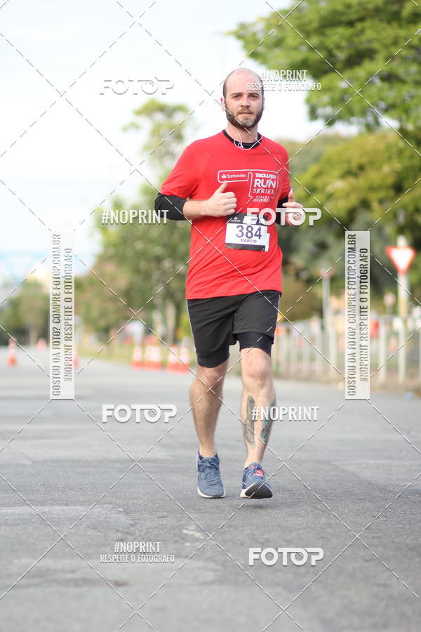 Achetez vos photos de l'vnementSantander Track&Field Run Series - Cidade Center Norte sur Fotop