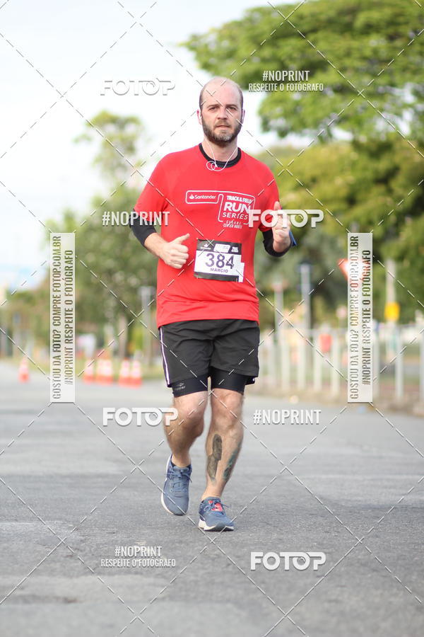 Achetez vos photos de l'vnementSantander Track&Field Run Series - Cidade Center Norte sur Fotop