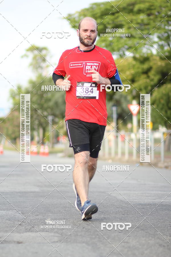 Achetez vos photos de l'vnementSantander Track&Field Run Series - Cidade Center Norte sur Fotop