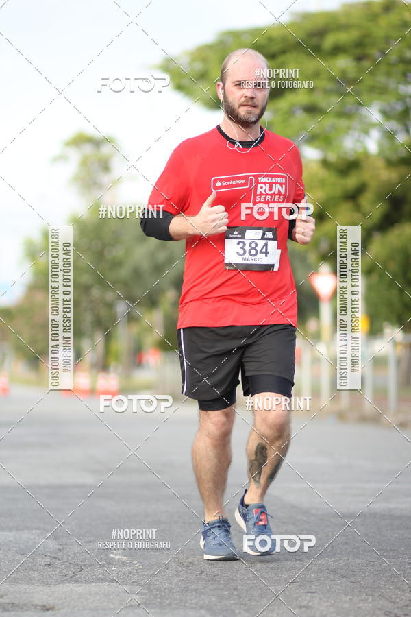 Achetez vos photos de l'vnementSantander Track&Field Run Series - Cidade Center Norte sur Fotop