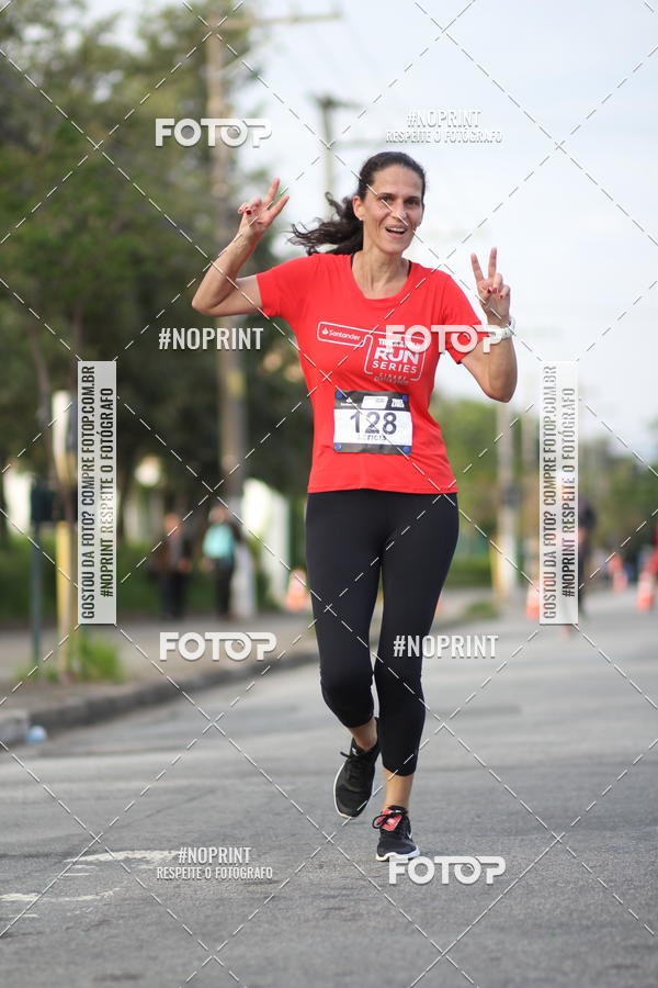 Achetez vos photos de l'vnementSantander Track&Field Run Series - Cidade Center Norte sur Fotop