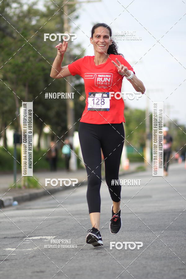 Achetez vos photos de l'vnementSantander Track&Field Run Series - Cidade Center Norte sur Fotop