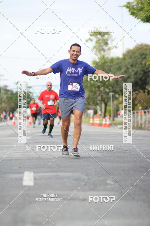Achetez vos photos de l'vnementSantander Track&Field Run Series - Cidade Center Norte sur Fotop