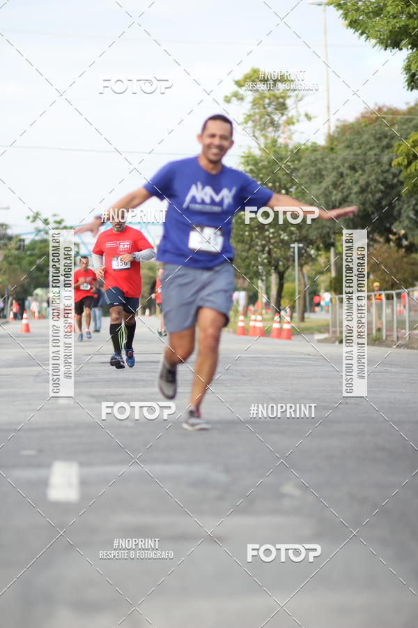 Achetez vos photos de l'vnementSantander Track&Field Run Series - Cidade Center Norte sur Fotop