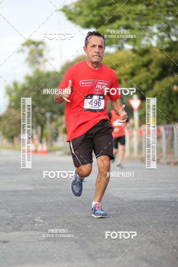 Achetez vos photos de l'vnementSantander Track&Field Run Series - Cidade Center Norte sur Fotop