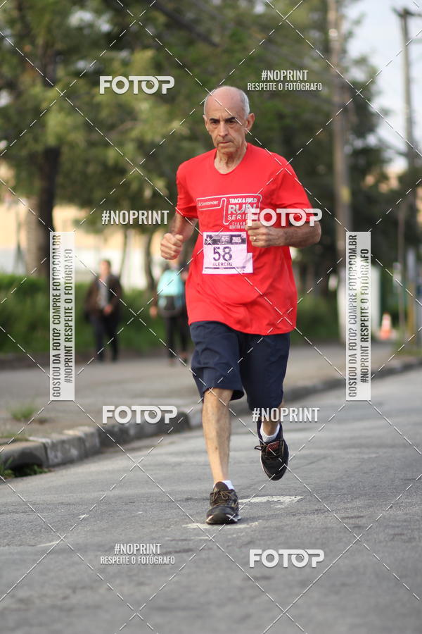 Achetez vos photos de l'vnementSantander Track&Field Run Series - Cidade Center Norte sur Fotop