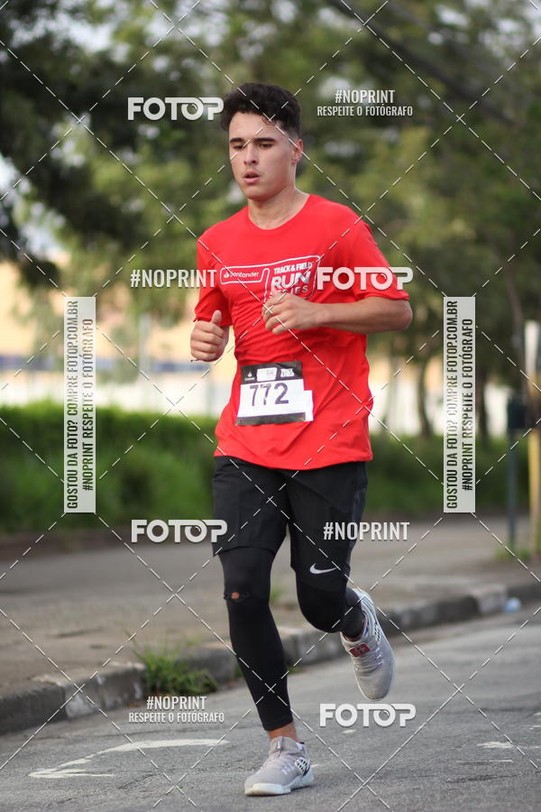 Acquista le foto dell'eventoSantander Track&Field Run Series - Cidade Center Norte in Fotop