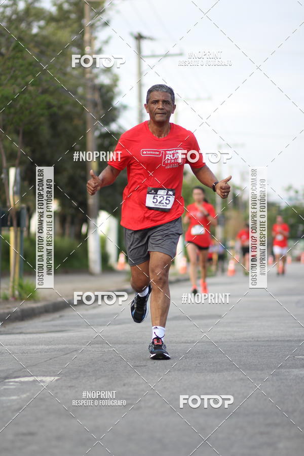 Compra tus fotos del eventoSantander Track&Field Run Series - Cidade Center Norte En Fotop