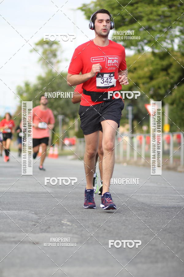 Compra tus fotos del eventoSantander Track&Field Run Series - Cidade Center Norte En Fotop