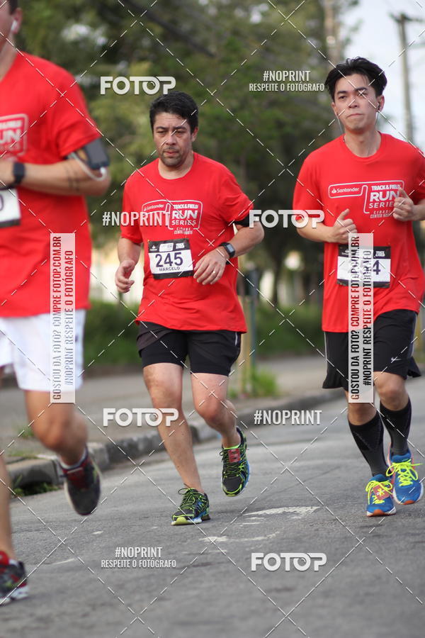 Acquista le foto dell'eventoSantander Track&Field Run Series - Cidade Center Norte in Fotop