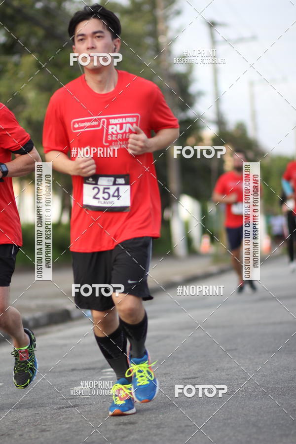 Acquista le foto dell'eventoSantander Track&Field Run Series - Cidade Center Norte in Fotop