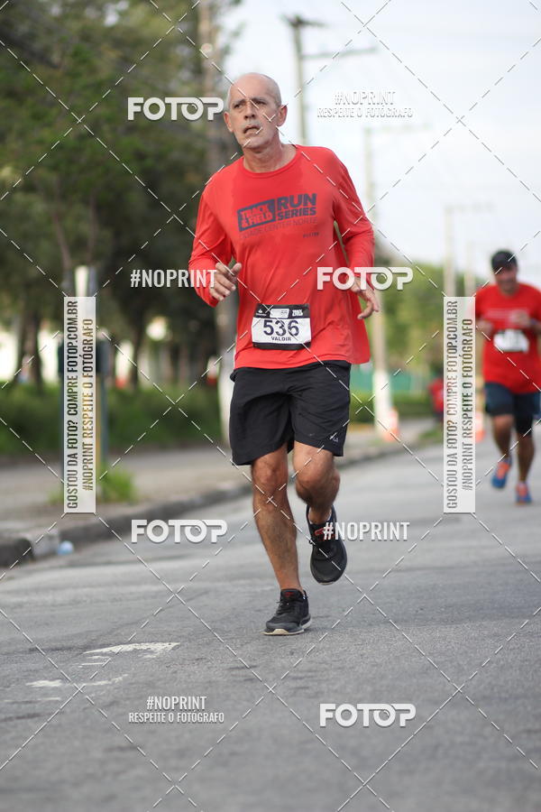 Compre suas fotos do eventoSantander Track&Field Run Series - Cidade Center Norte no Fotop