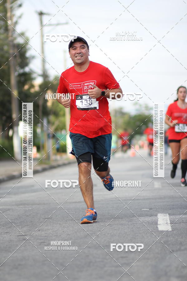 Compre suas fotos do eventoSantander Track&Field Run Series - Cidade Center Norte no Fotop