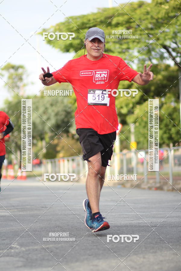 Compre suas fotos do eventoSantander Track&Field Run Series - Cidade Center Norte no Fotop