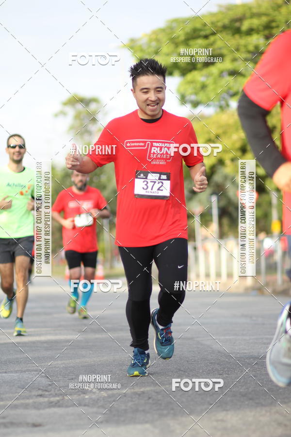 Compre as suas fotos do eventoSantander Track&Field Run Series - Cidade Center Norte no Fotop